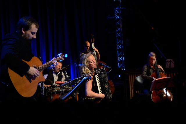 20 Jahre Bandjubiläum-ein schönes Fest mit 15 Musikern in der Wabe in Berlin, angefangen hat alles mit Topo Gioia (Foto@Tobias Dutschke)